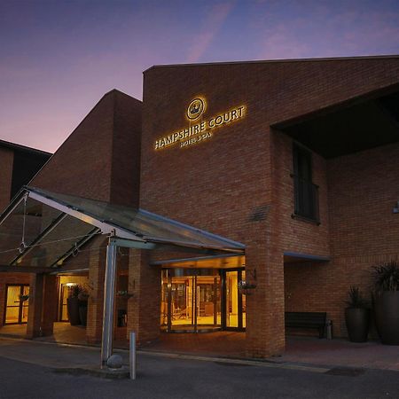 Hampshire Court Hotel & Spa Бейсингсток Екстериор снимка