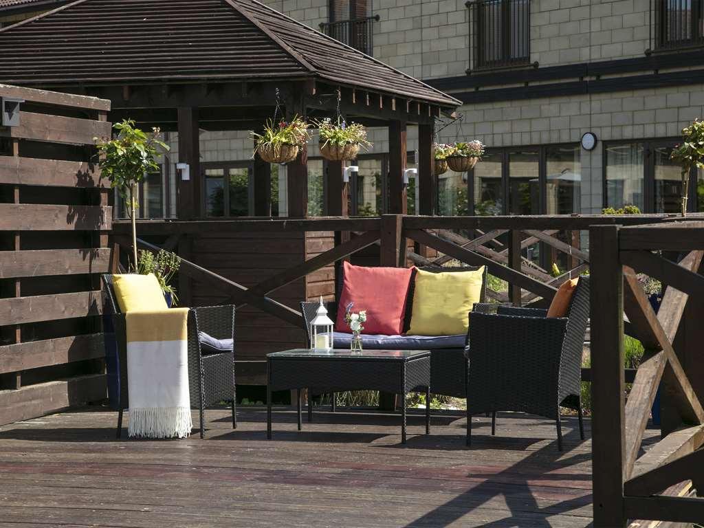 Hampshire Court Hotel & Spa Бейсингсток Екстериор снимка
