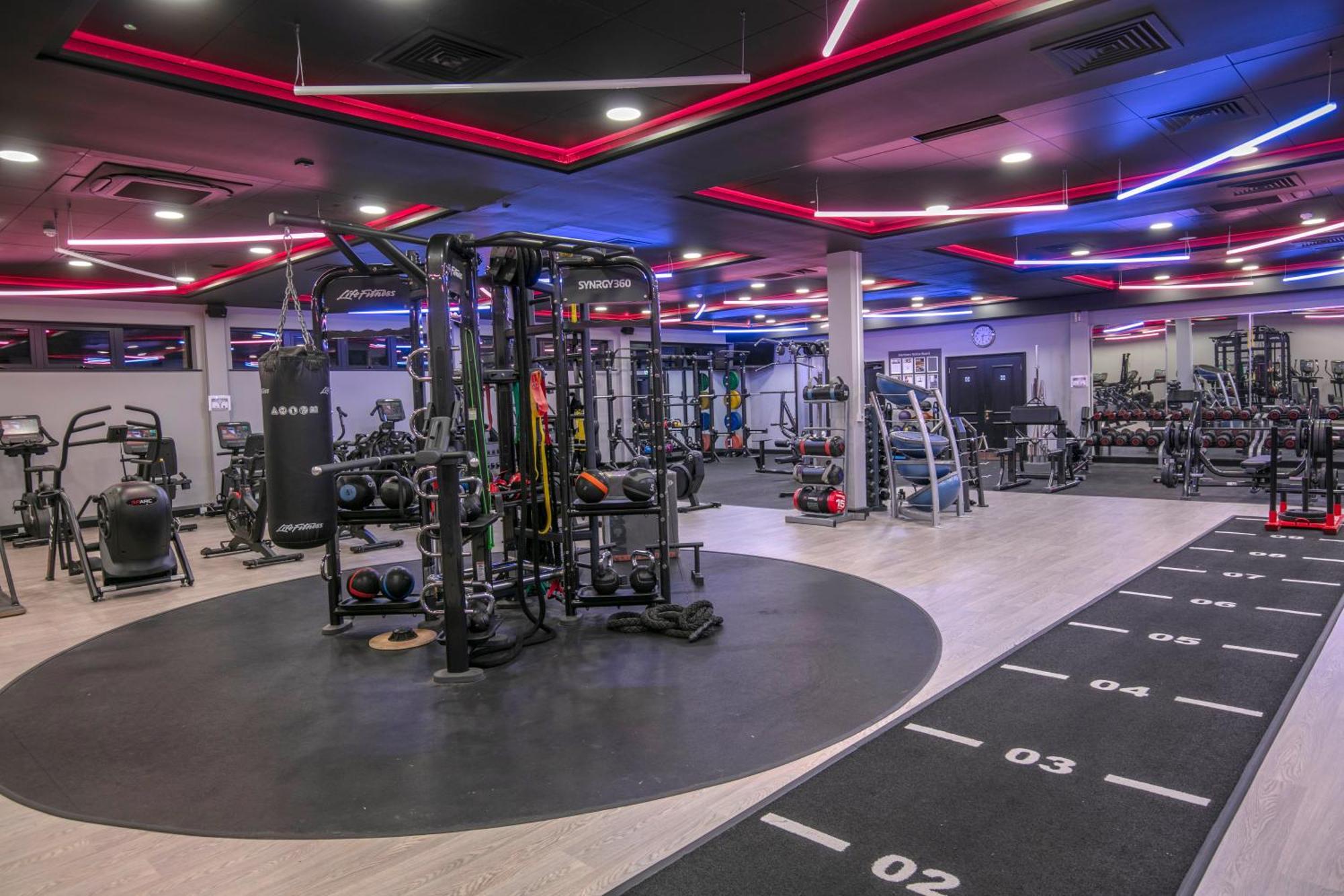 Hampshire Court Hotel & Spa Бейсингсток Екстериор снимка