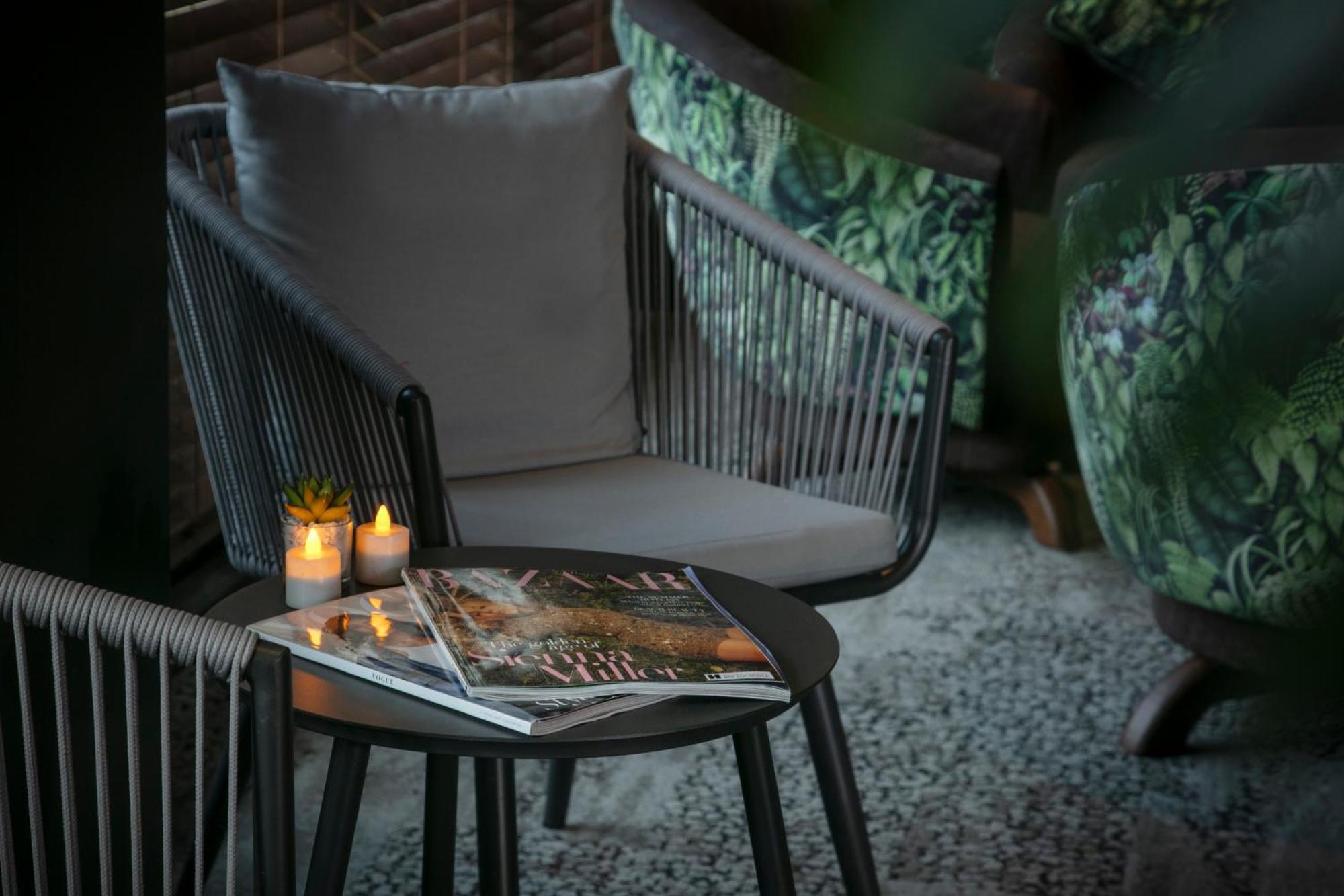 Hampshire Court Hotel & Spa Бейсингсток Екстериор снимка
