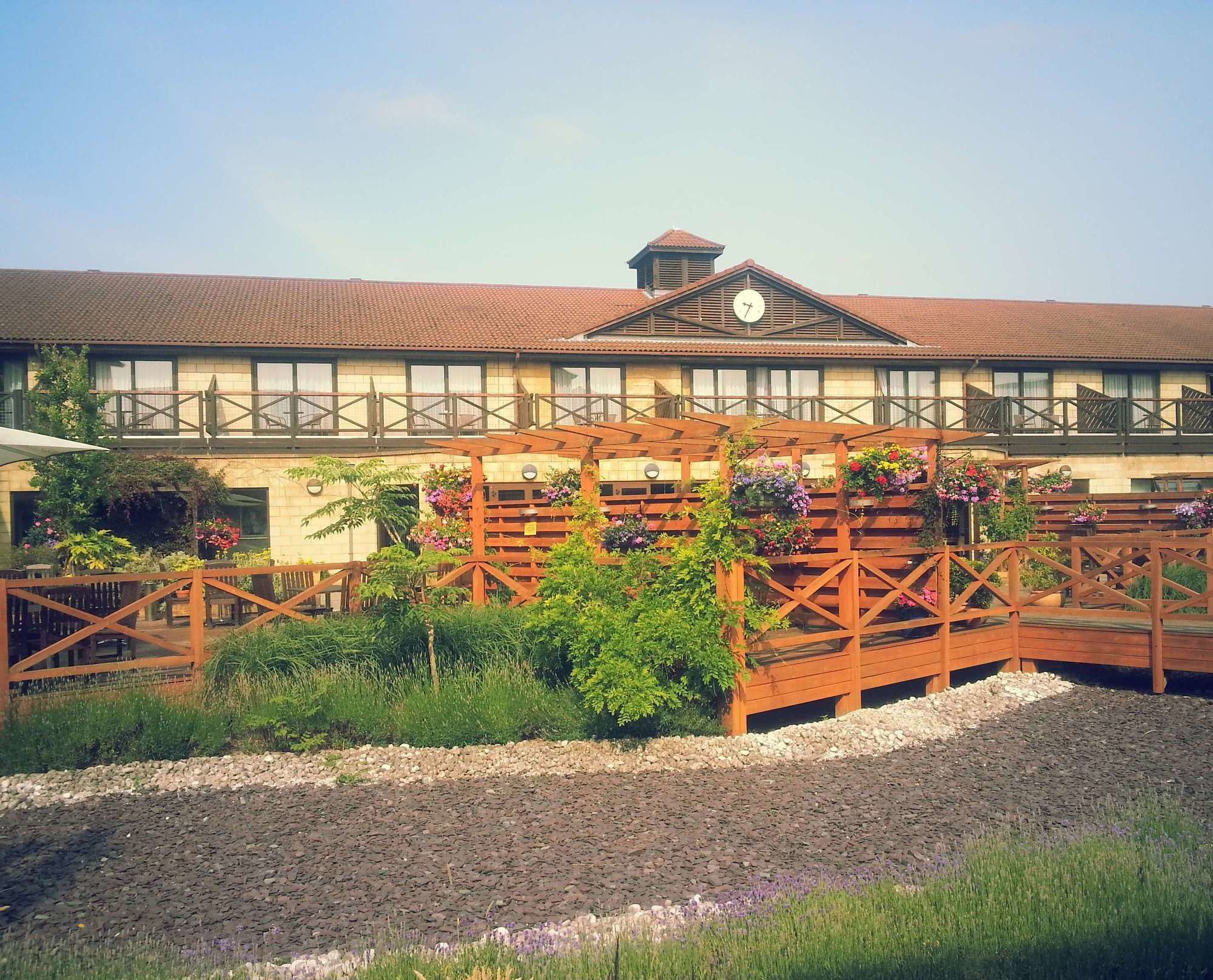 Hampshire Court Hotel & Spa Бейсингсток Екстериор снимка
