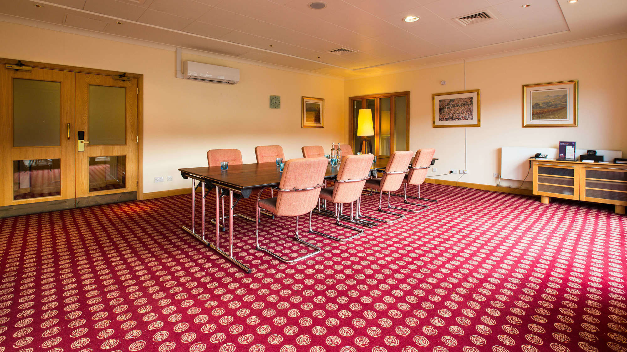 Hampshire Court Hotel & Spa Бейсингсток Екстериор снимка